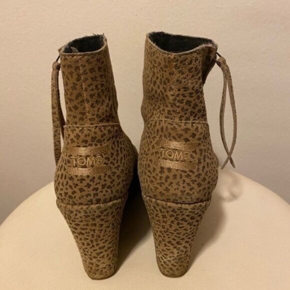 Toms Tan Brown Cheetah Animal Print Suede Leather Wedge Heels Bootie Women’s 7.5 - Picture 5 of 9